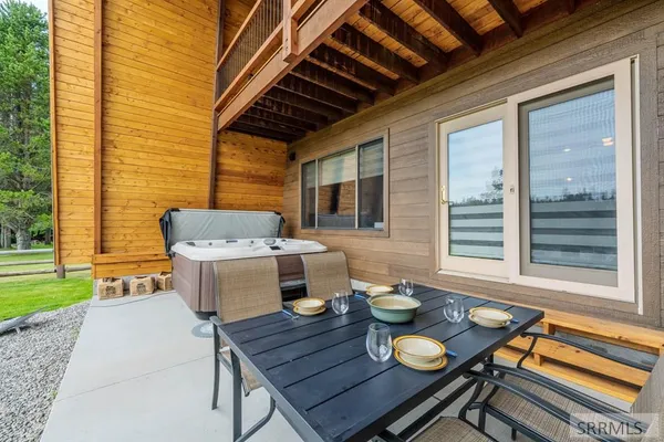 $1,990,000 | 3776 Snake River Road, Island Park, ID 83429