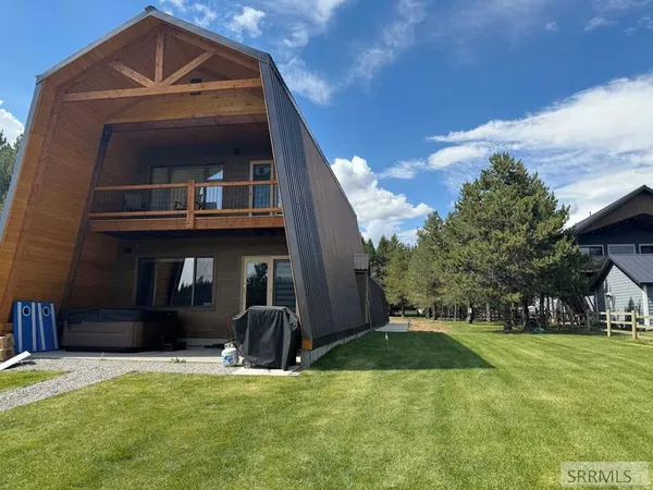 $1,990,000 | 3776 Snake River Road, Island Park, ID 83429