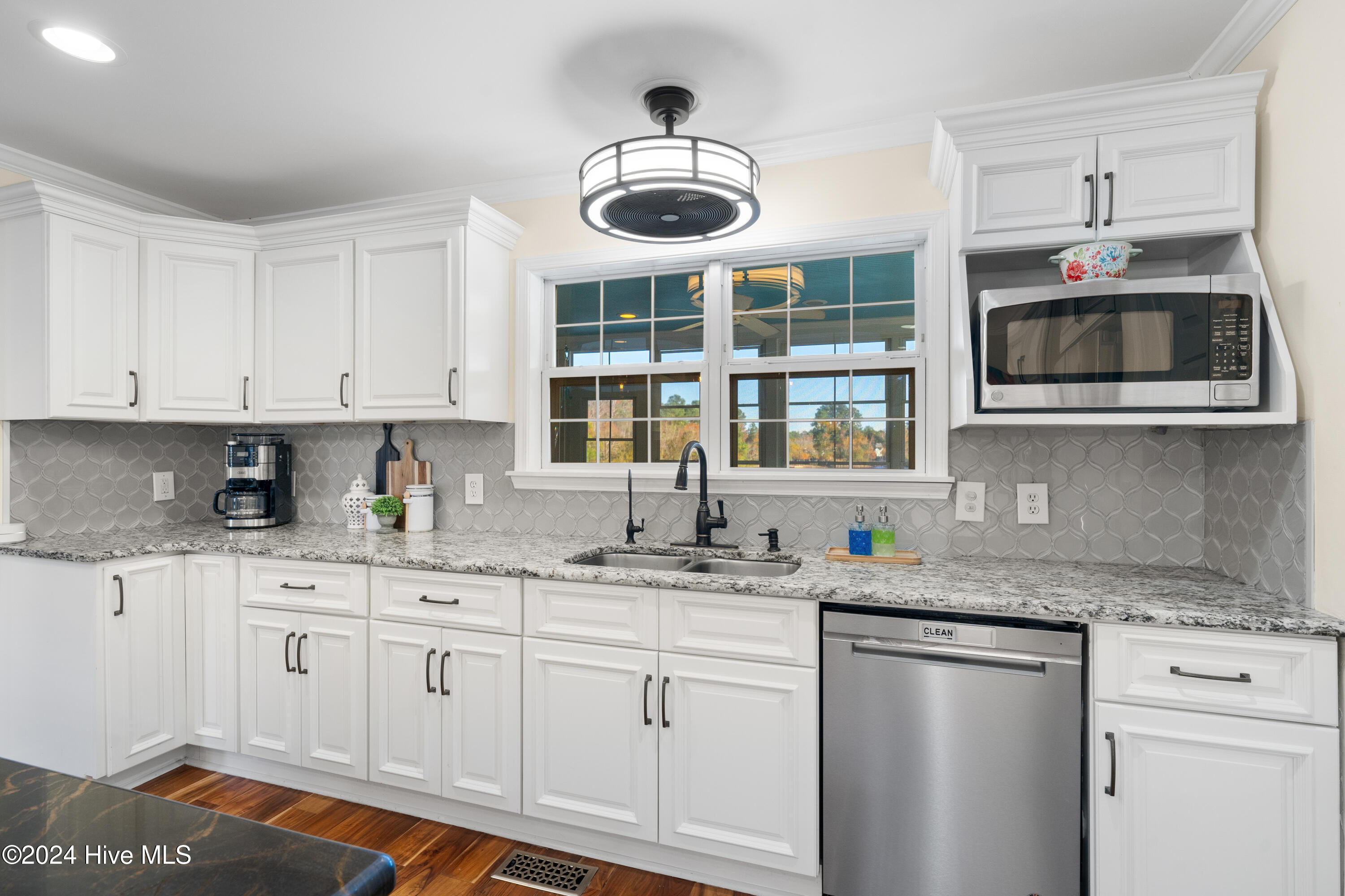 312 Okeechobee Road Wilmington, NC 28412 - Photo 21 of 65 312OkeechobeeRd-24