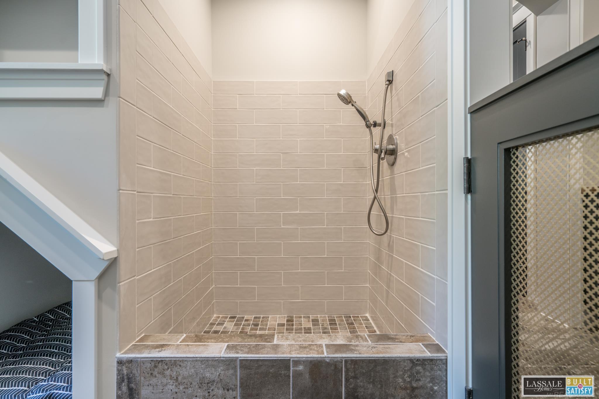 246 Shadywood Road Rochester, MI 48307 - Photo 51 of 63 50144393-203f3dc2-33dd-4558-bc3c-17f5232a6e22.JPG