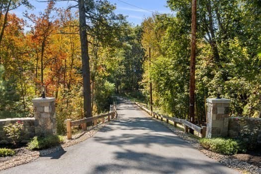 15 Gould Road Andover, MA 01810 - Photo 6 of 42
