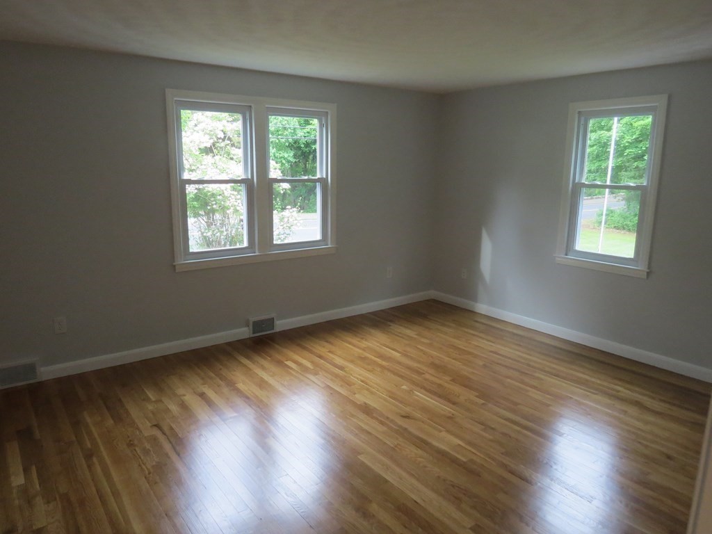 33 Northgate Road Northborough, MA 01532 - Photo 11 of 18 Gallery Image 11
