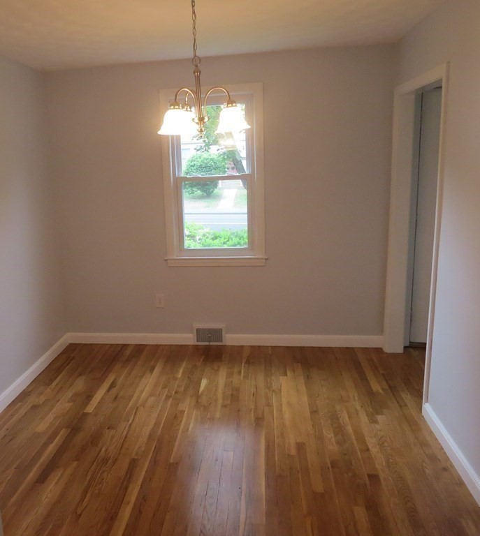 33 Northgate Road Northborough, MA 01532 - Photo 10 of 18 Gallery Image 10