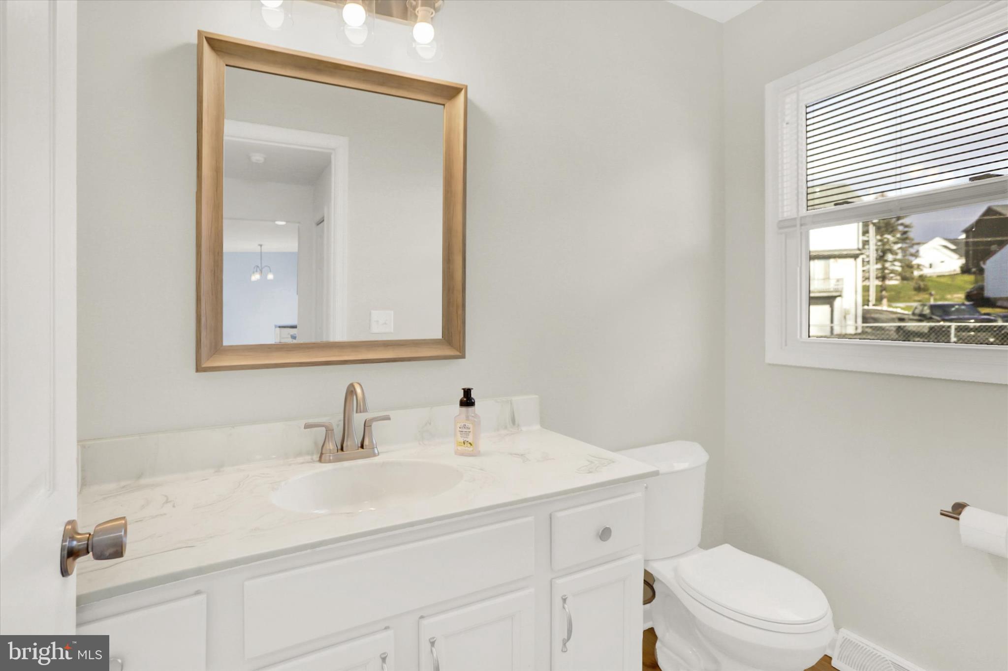 645 West 1st Street Boiling Springs, PA 17007 - Photo 14 of 55