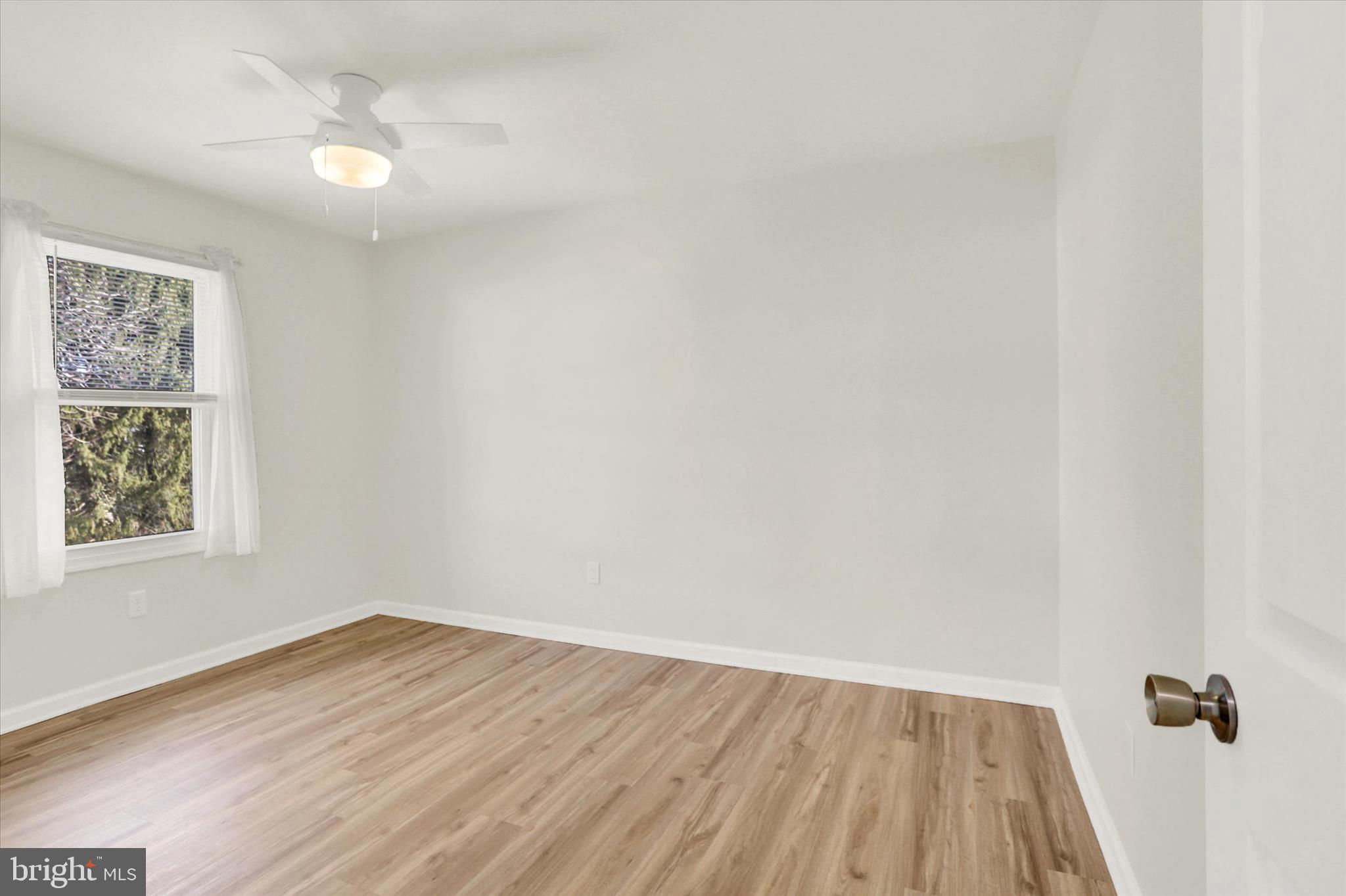 645 West 1st Street Boiling Springs, PA 17007 - Photo 28 of 55