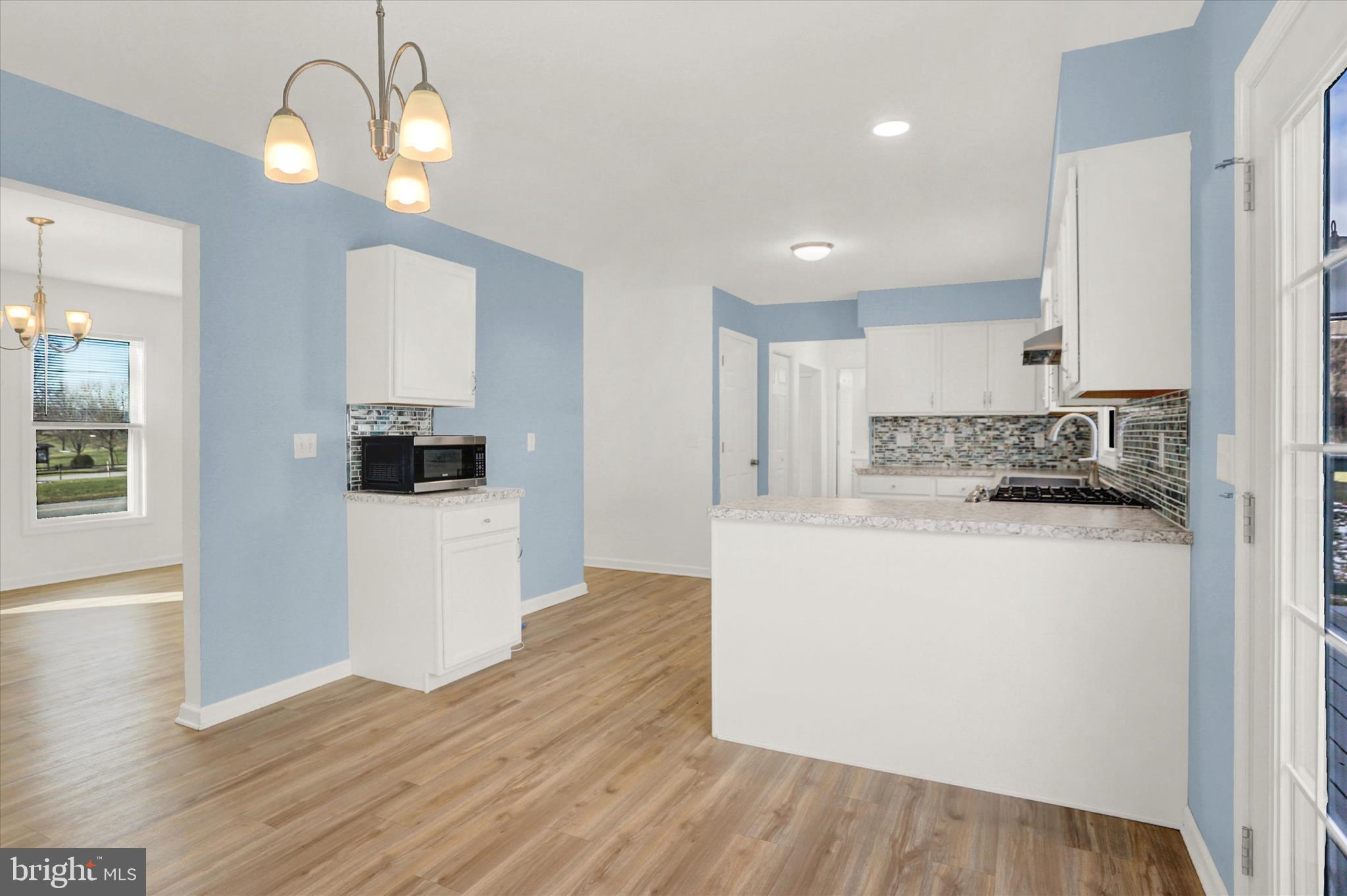 645 West 1st Street Boiling Springs, PA 17007 - Photo 7 of 55