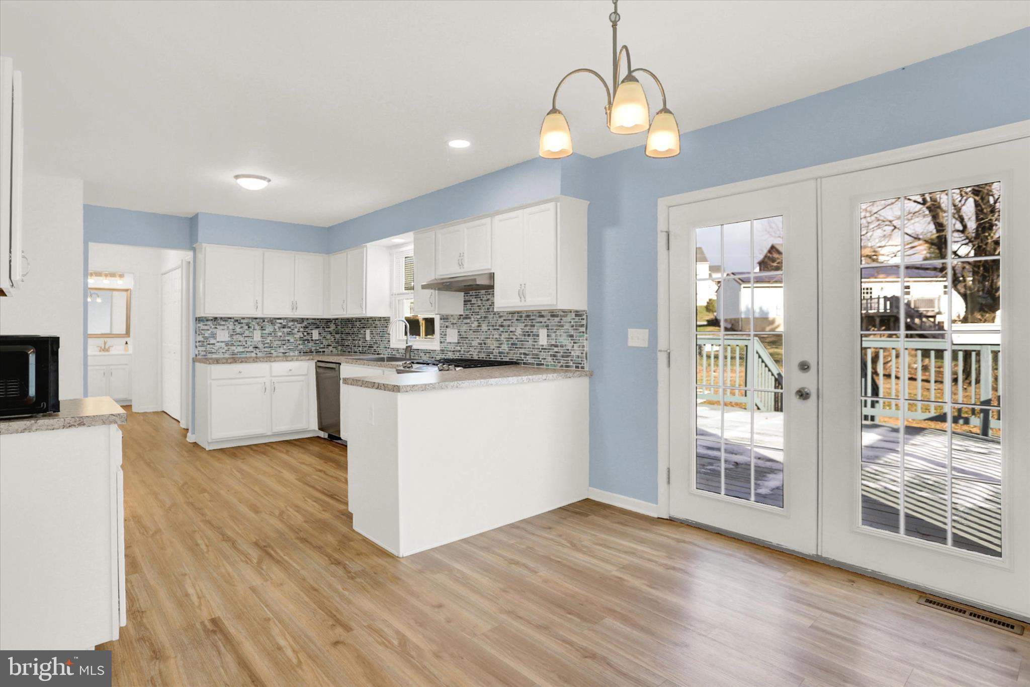 645 West 1st Street Boiling Springs, PA 17007 - Photo 9 of 55