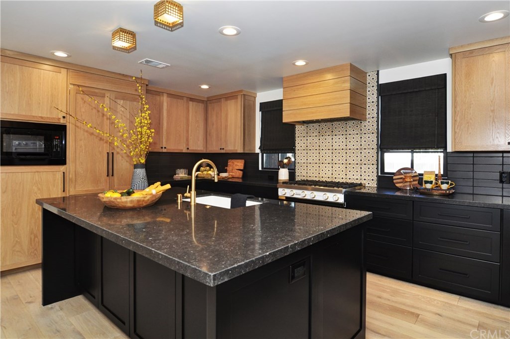 180 Broadway Costa Mesa, CA 92627 - Photo 7 of 26