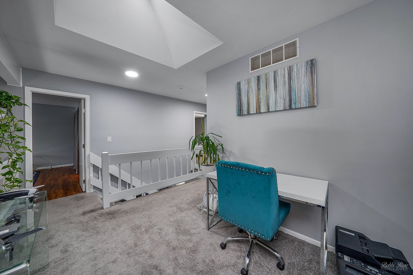 834 Golf Course Road Crystal Lake, IL 60014 - Photo 21 of 40 a living room with furniture and a potted plant