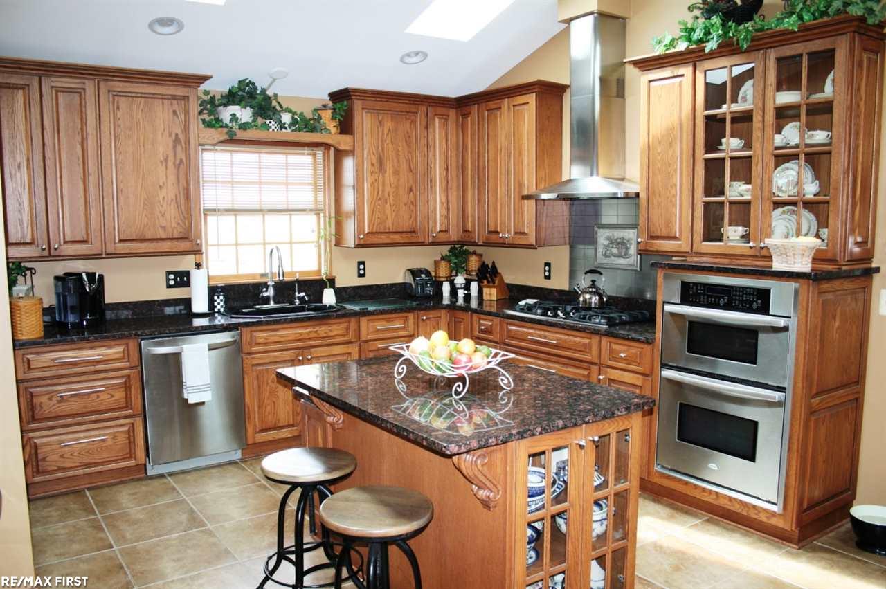 881 Riley Center Road Memphis, MI 48041 - Photo 3 of 43