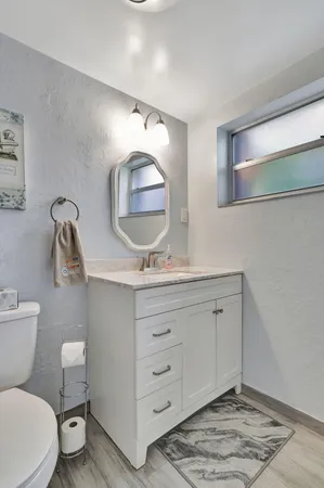 $2,500 | 999 North Riverside Drive, Unit 3, Pompano Beach, FL 33062
