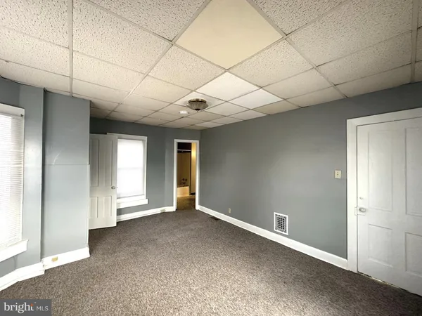 $1,050 | 605 North Mulberry Street, Unit 2, Hagerstown, MD 21740