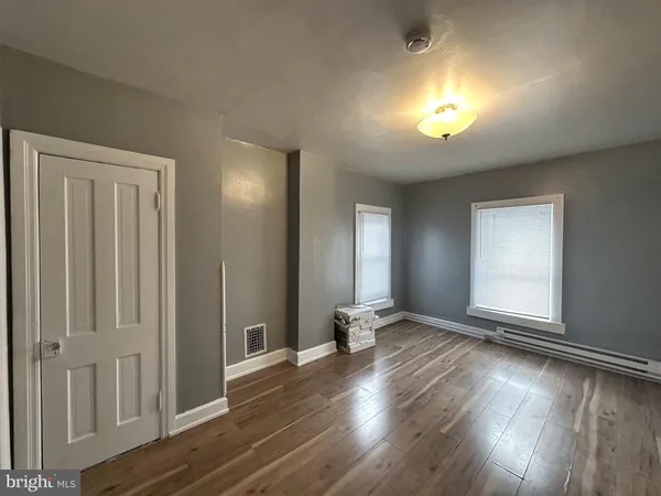 $1,050 | 605 North Mulberry Street, Unit 2, Hagerstown, MD 21740