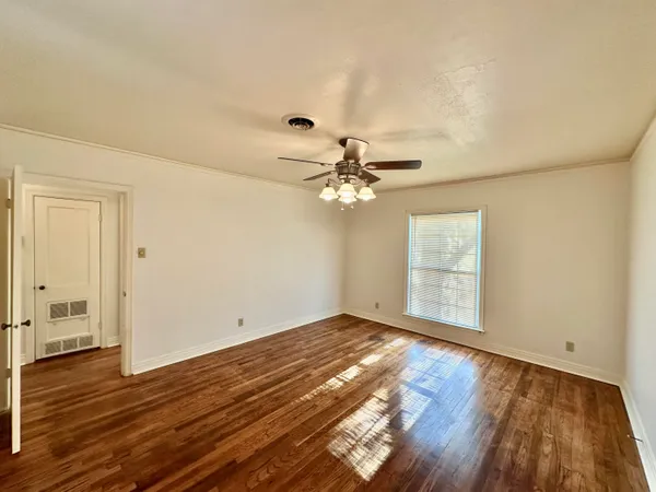 $1,195 | 2508 31st Street, Lubbock, TX 79410