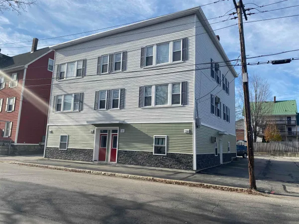 $1,890 | 133 Second Street, Unit 2S, Manchester, NH 03102