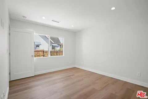 $1,599,000 | 1563 East Elizabeth Street, Pasadena, CA 91104