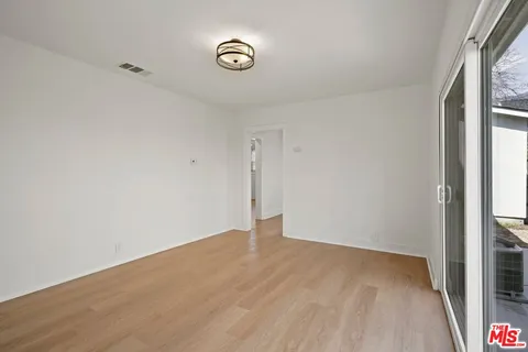 $1,599,000 | 1563 East Elizabeth Street, Pasadena, CA 91104