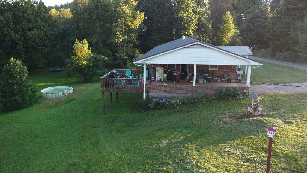 81 Rattle Snake Lane Stuart, VA 24171 - Photo 6 of 38 Gallery Image 6