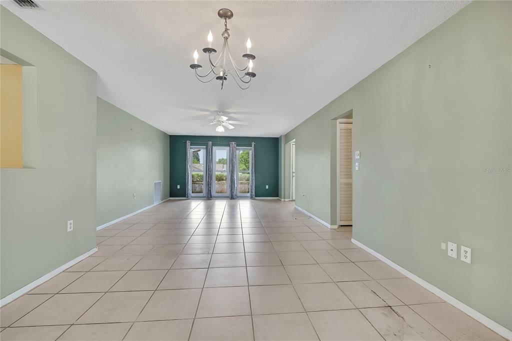 338 Killinger Avenue Spring Hill, FL 34606 - Photo 10 of 54 Gallery Image 10