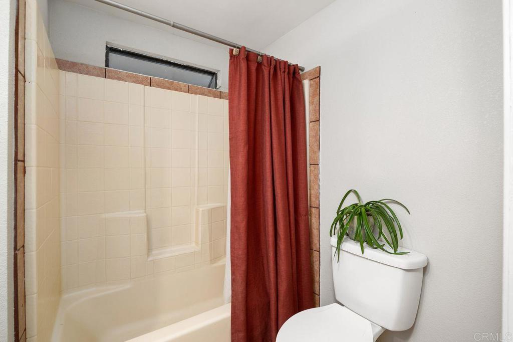 220 Camino Corto, Unit 96 Vista, CA 92083 - Photo 27 of 32