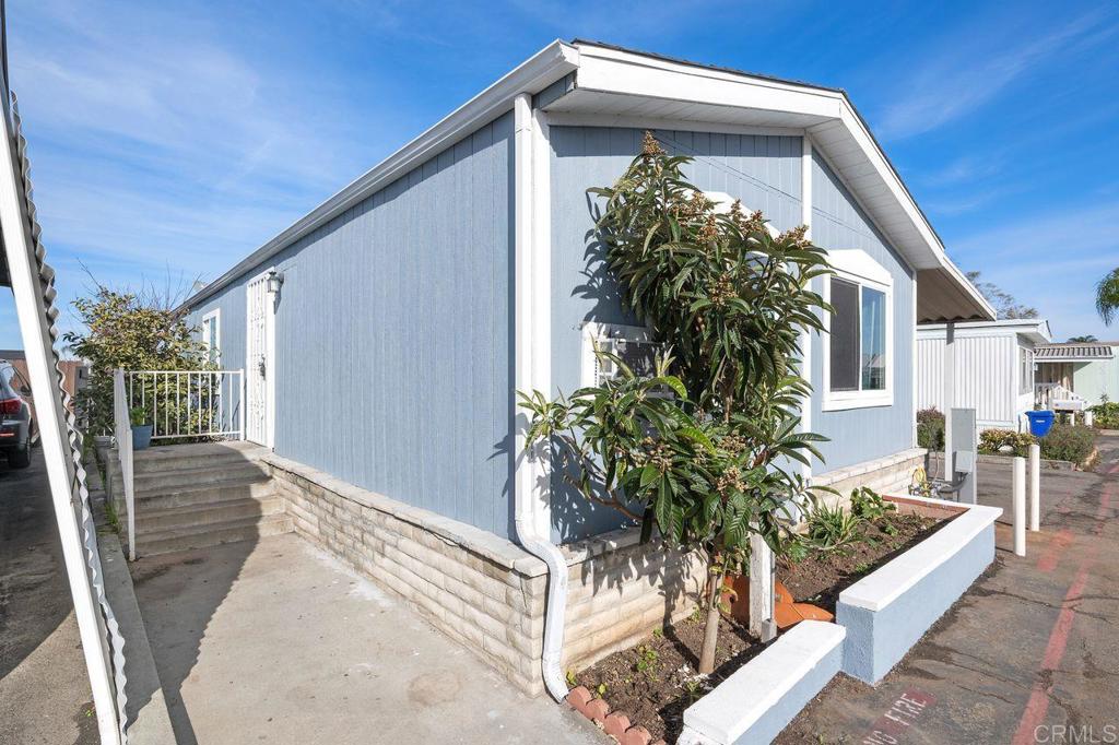 220 Camino Corto, Unit 96 Vista, CA 92083 - Photo 6 of 32