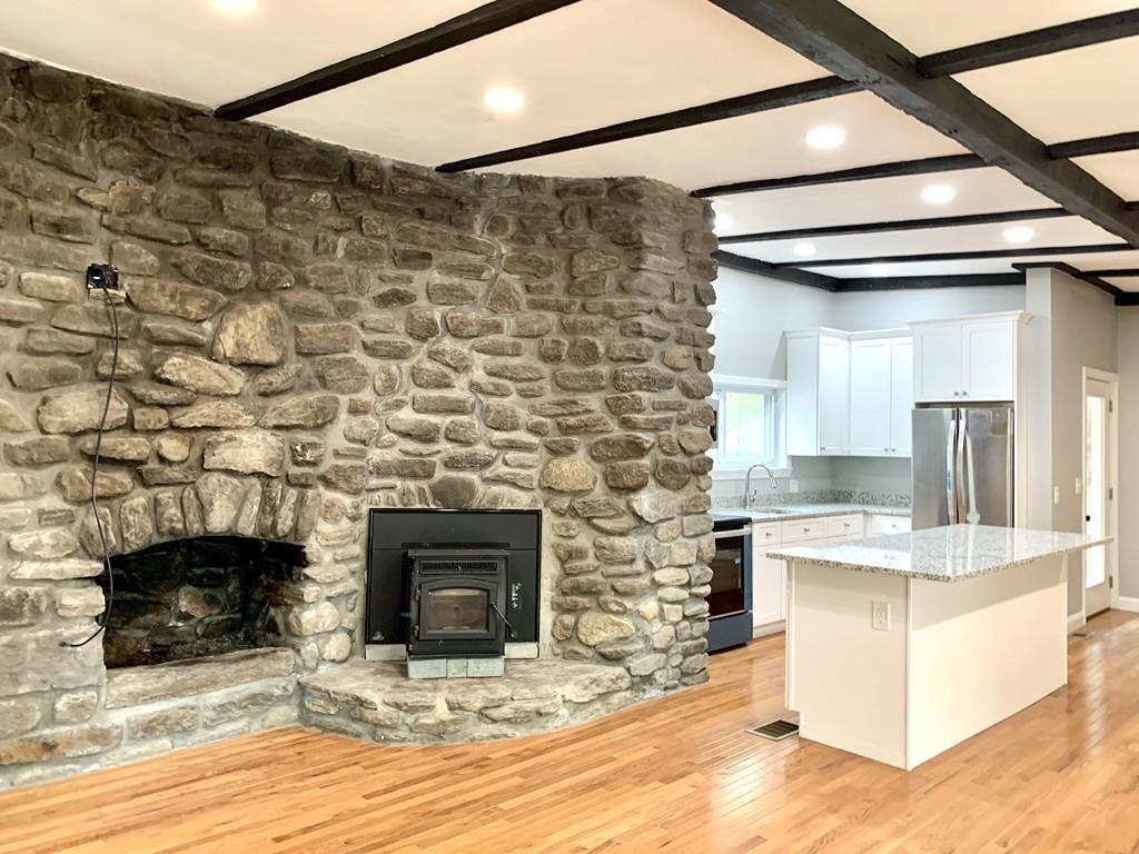 43 Mashapaug Road Sturbridge, MA 01566 - Photo 4 of 16