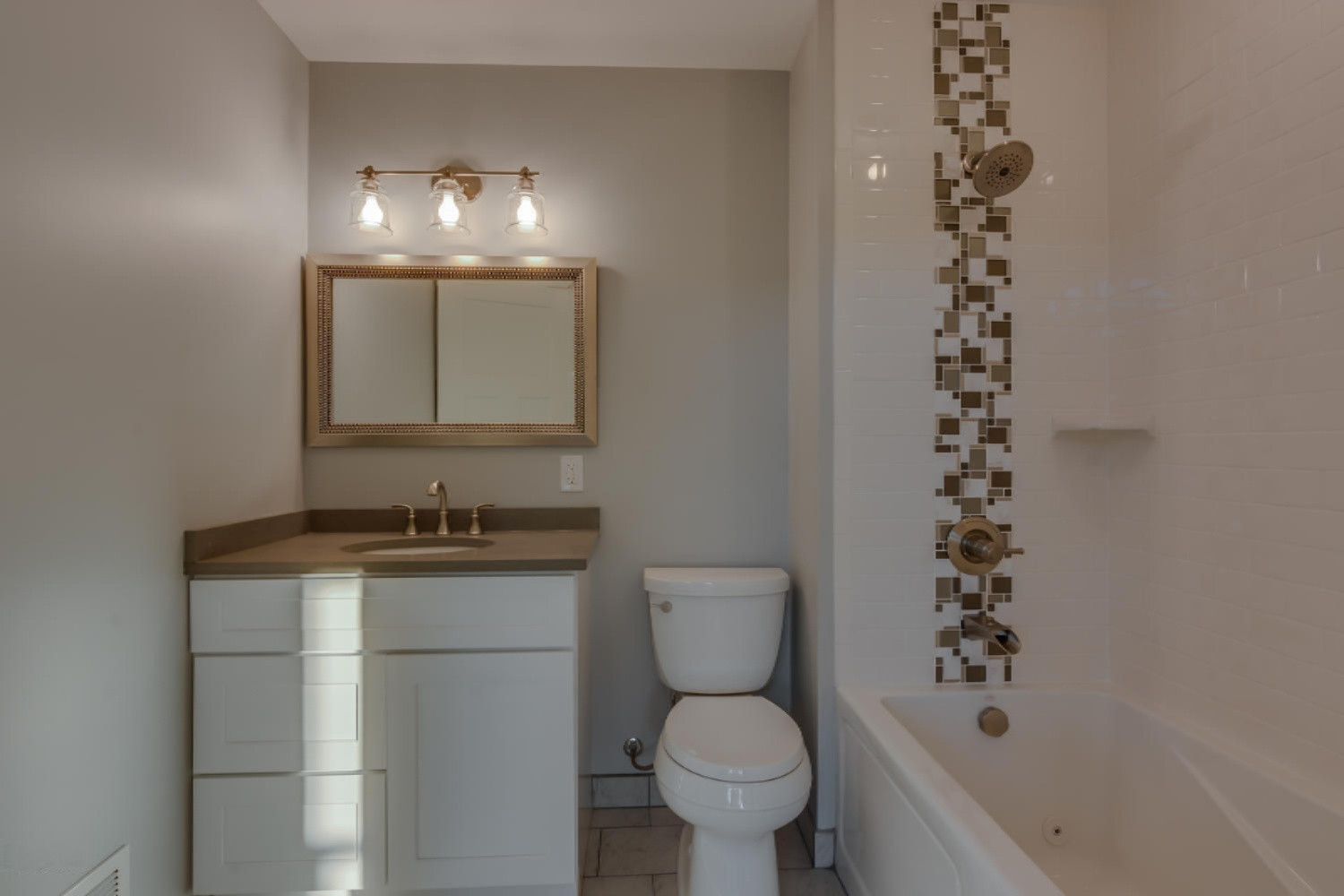18955 Three Oaks Road Three Oaks, MI 49128 - Photo 20 of 25 016-12-Bathroom 2