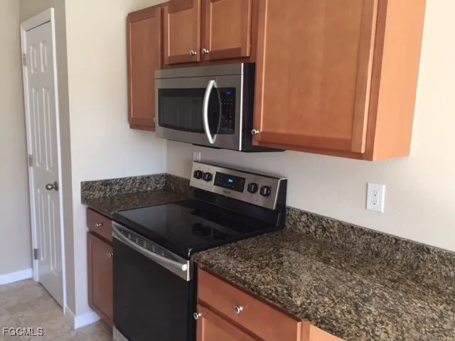 $2,275 | 1208 Southwest 35th Terrace, Cape Coral, FL 33914