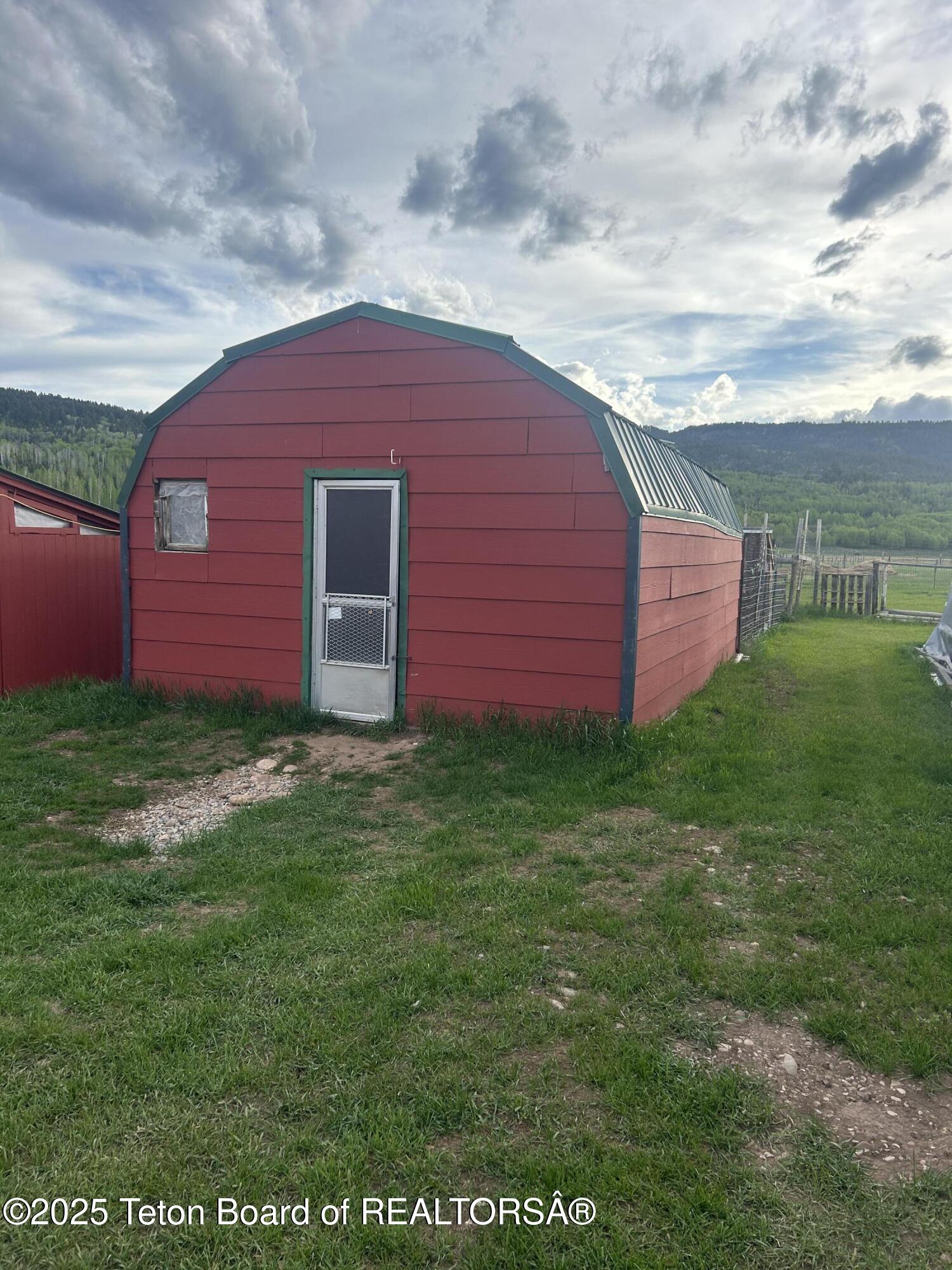 522 East L Clark Lane Smoot, WY 83126 - Photo 13 of 58 Saberon 5