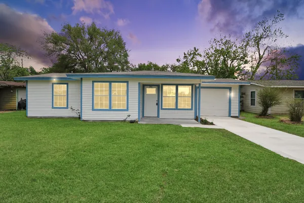 $1,650 | 3511 Palm Avenue, Texas City, TX 77590