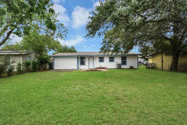 $1,650 | 3511 Palm Avenue, Texas City, TX 77590