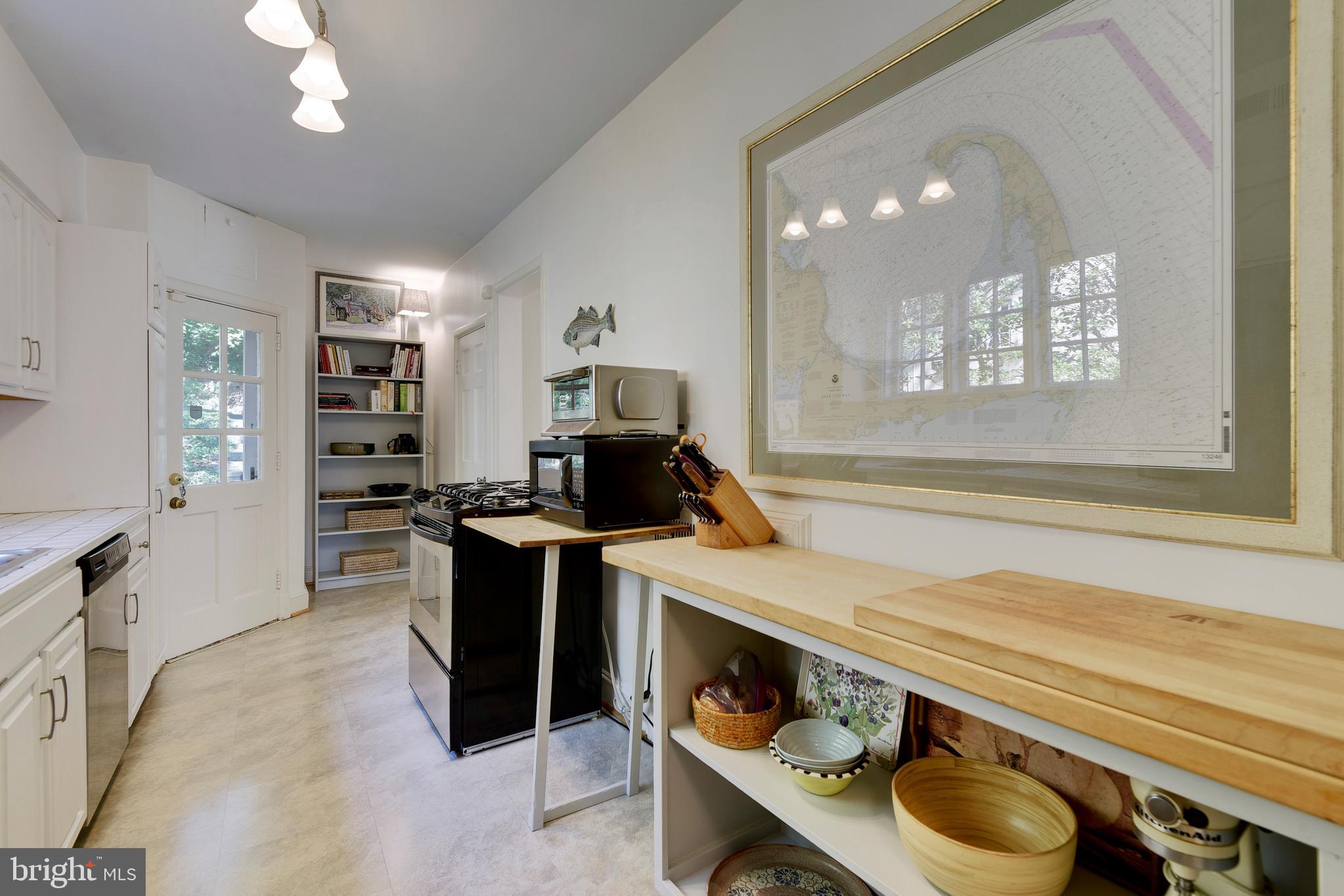 4127 Westview Road Baltimore, MD 21218 - Photo 17 of 43 Kitchen