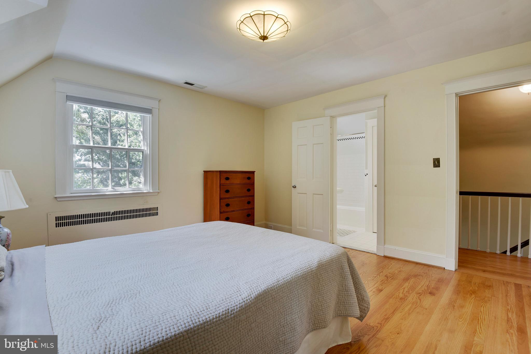 4127 Westview Road Baltimore, MD 21218 - Photo 22 of 43 Master bedroom
