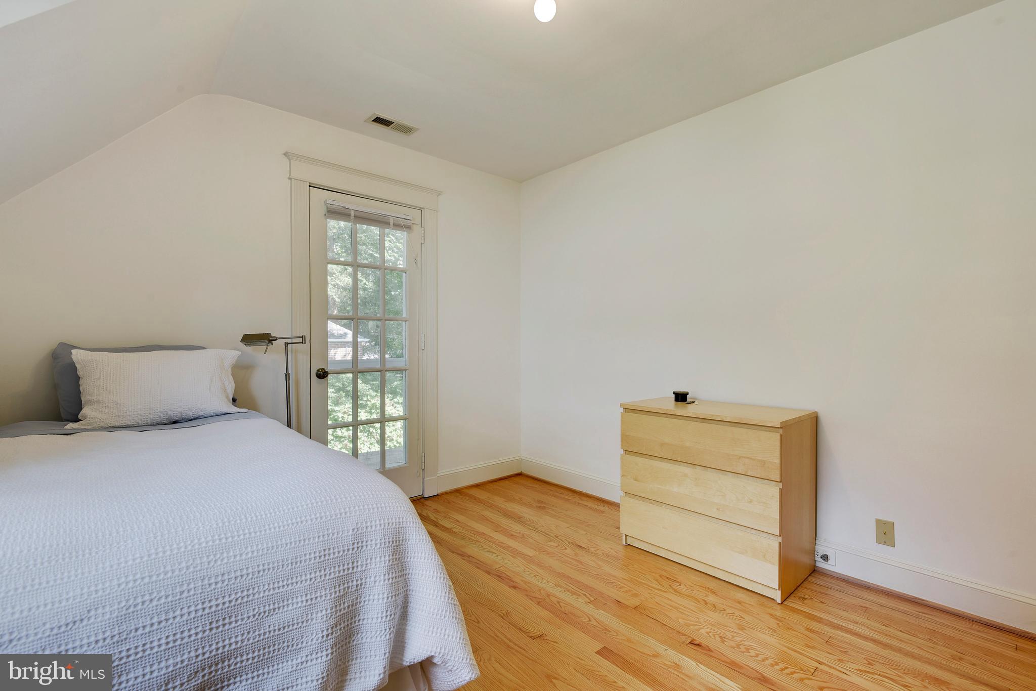 4127 Westview Road Baltimore, MD 21218 - Photo 26 of 43 Bedroom