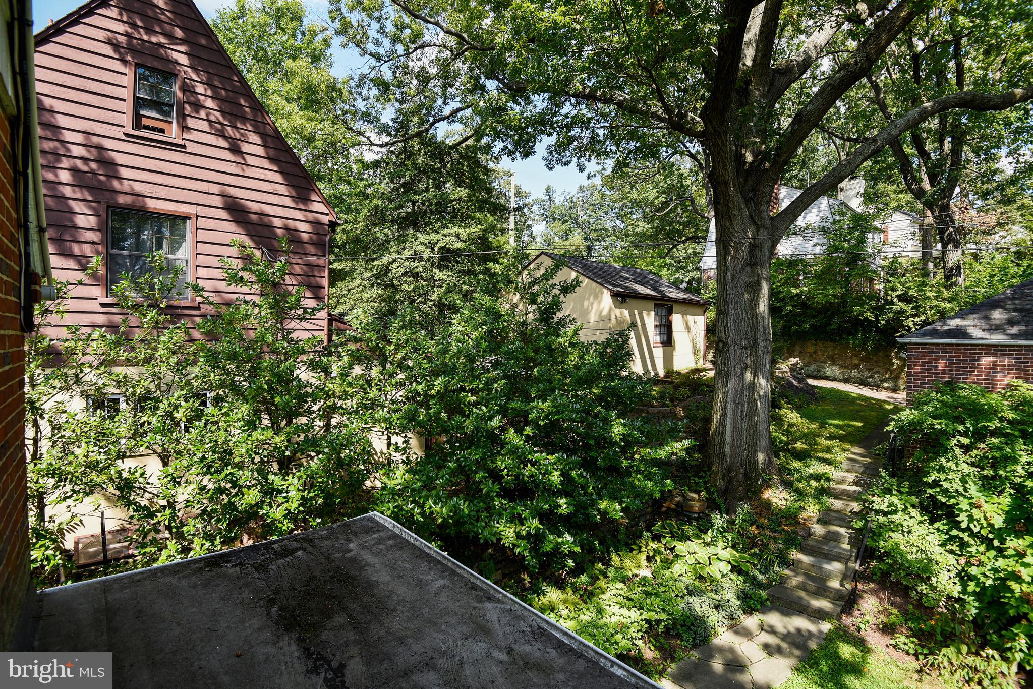 4127 Westview Road Baltimore, MD 21218 - Photo 36 of 43 Rear area