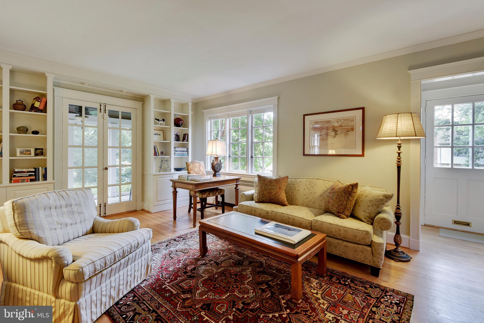 4127 Westview Road Baltimore, MD 21218 - Photo 10 of 43 Lrm w/french doors leading to screened porch
