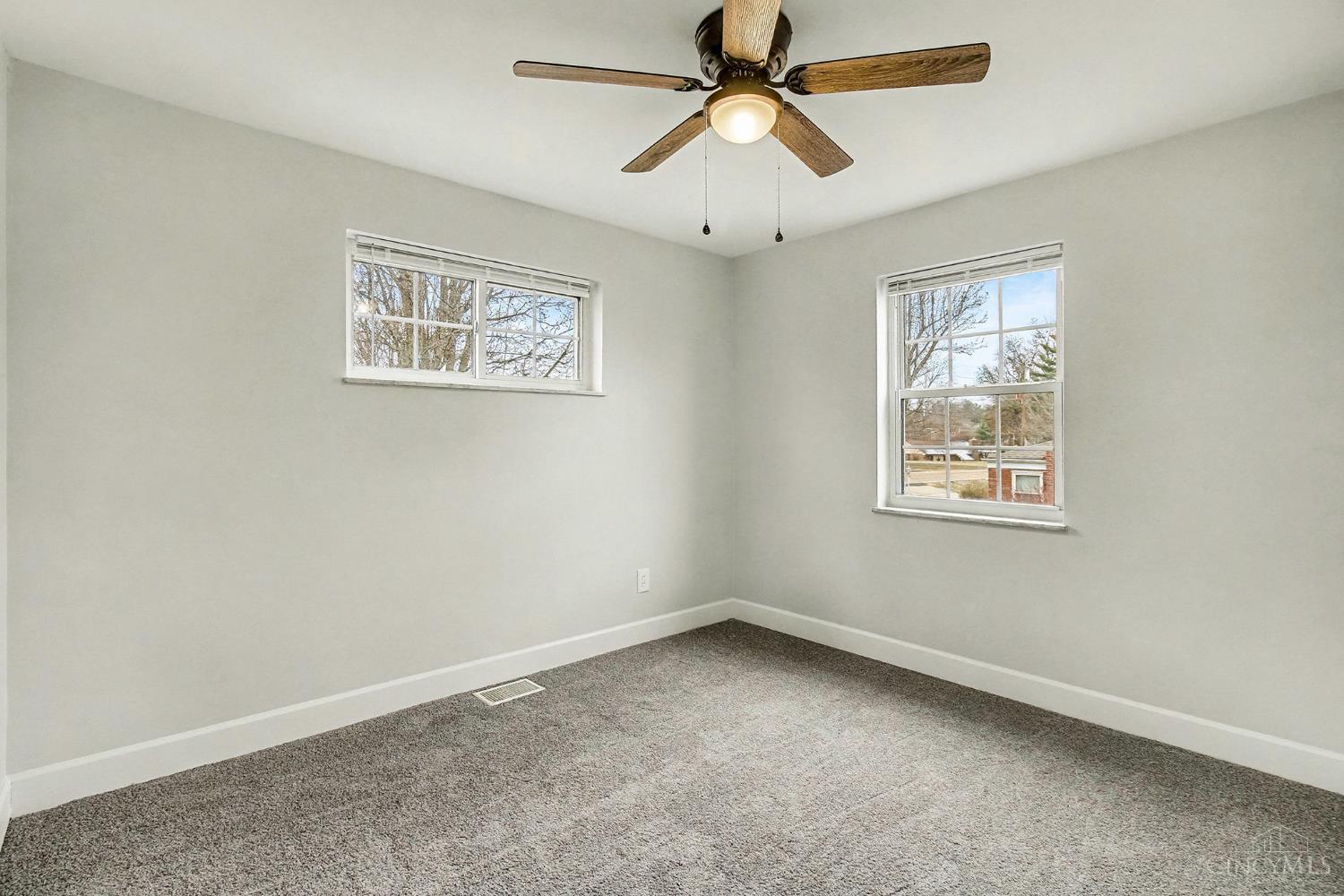6662 Daleview Road Cincinnati, OH 45247 - Photo 30 of 39 Gallery Image 30