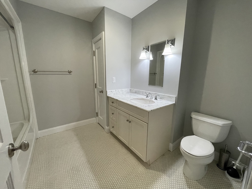 116-128 Rantoul Street, Unit 405 Beverly, MA 01915 - Photo 7 of 14