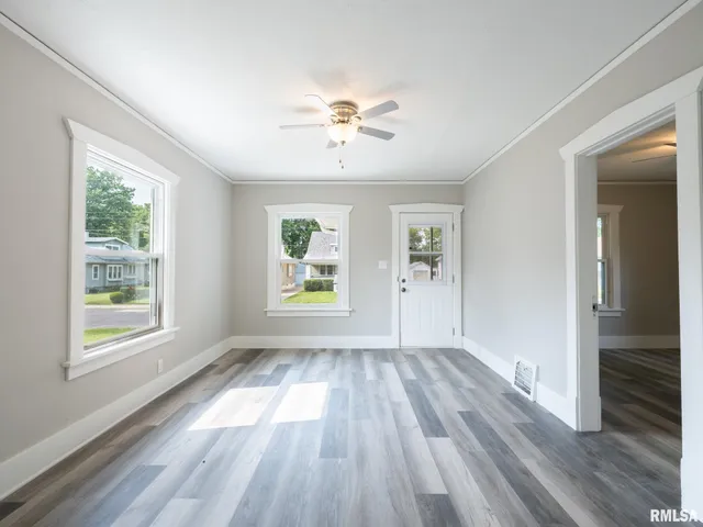 $67,000 | 600 East Virginia Avenue, Peoria, IL 61603