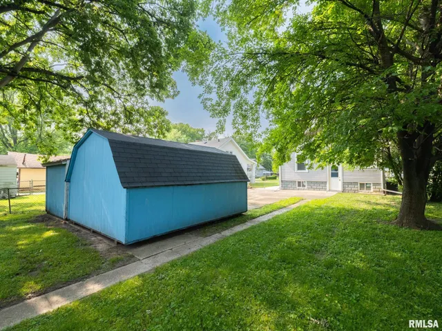 $67,000 | 600 East Virginia Avenue, Peoria, IL 61603