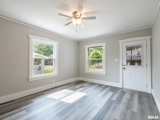 $67,000 | 600 East Virginia Avenue, Peoria, IL 61603