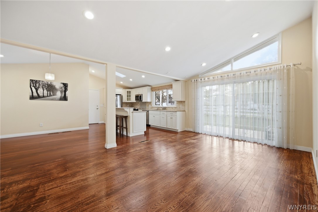 28 Fox Chapel Road Amherst, NY 14221 - Photo 11 of 38