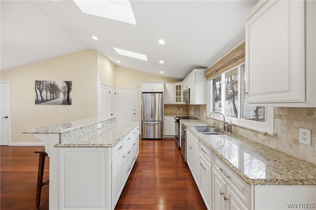 28 Fox Chapel Road Amherst, NY 14221 - Photo 9 of 38