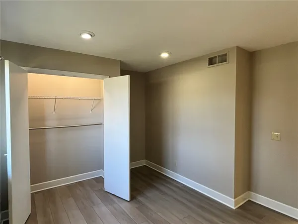 $2,250 | 1289 Creek Street, Penfield, NY 14580