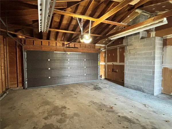 $2,250 | 1289 Creek Street, Penfield, NY 14580