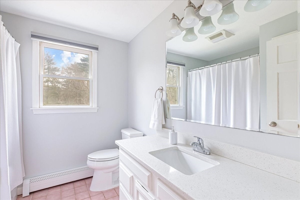 171 Wapping Road Kingston, MA 02364 - Photo 14 of 34 Gallery Image 14