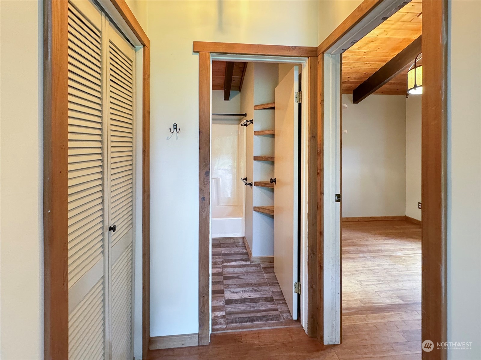 253 Sylvan Ridge Road Sequim, WA 98382 - Photo 14 of 40 a view of a bathroom from a hallway