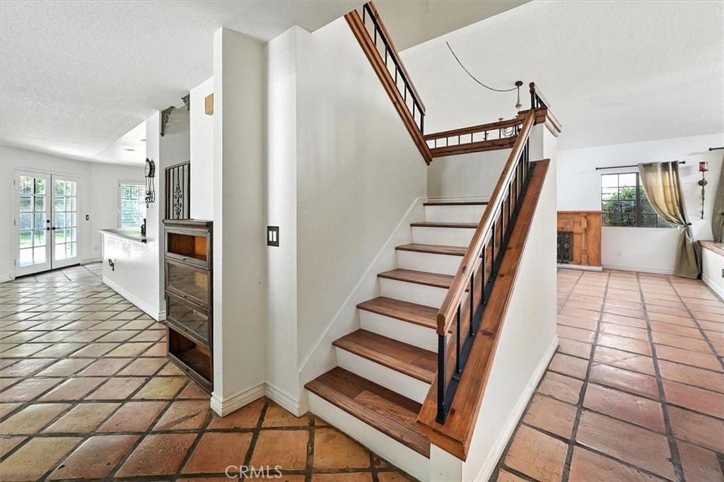 23461 Darcy Lane Newhall, CA 91321 - Photo 32 of 70