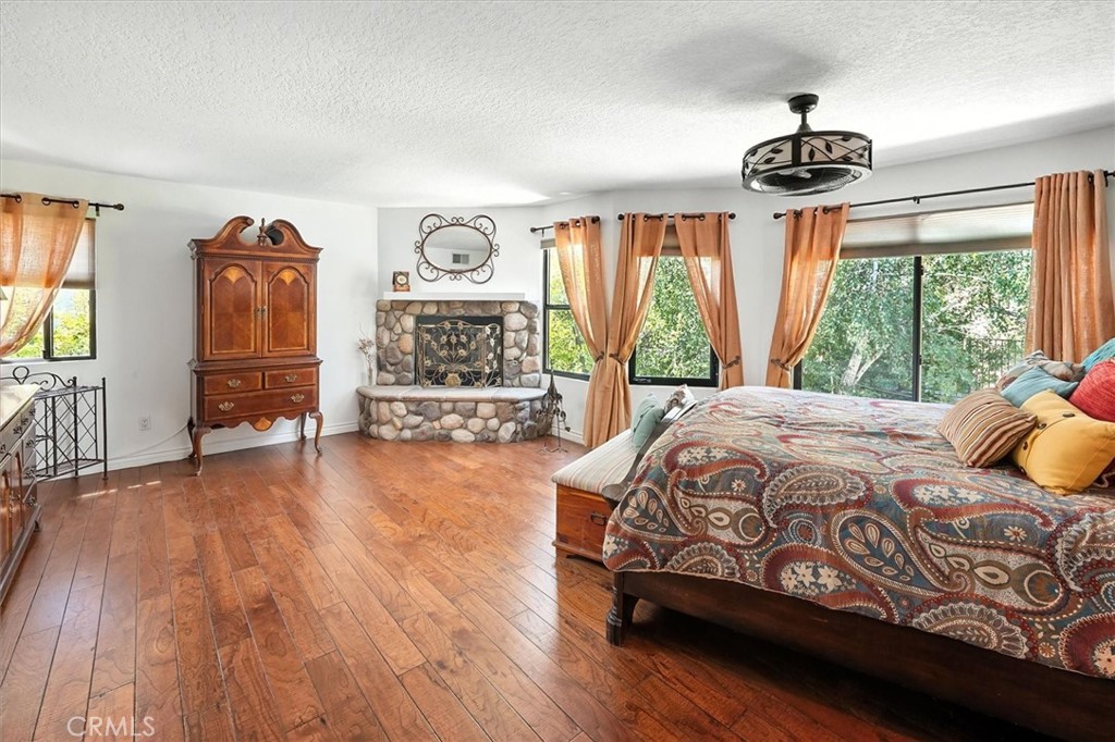 23461 Darcy Lane Newhall, CA 91321 - Photo 38 of 70