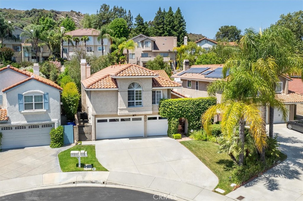 23461 Darcy Lane Newhall, CA 91321 - Photo 4 of 70